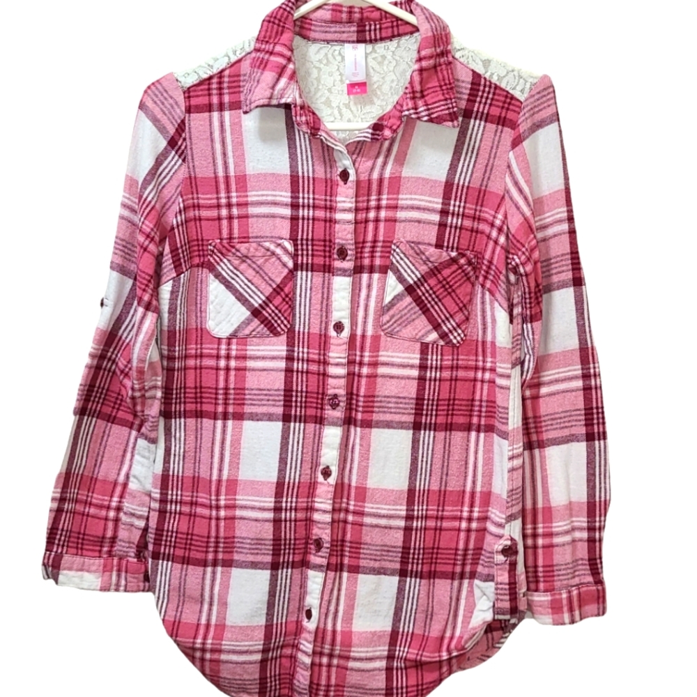 No Boundaries lacey pink & white plaid long sleeve button down flannel